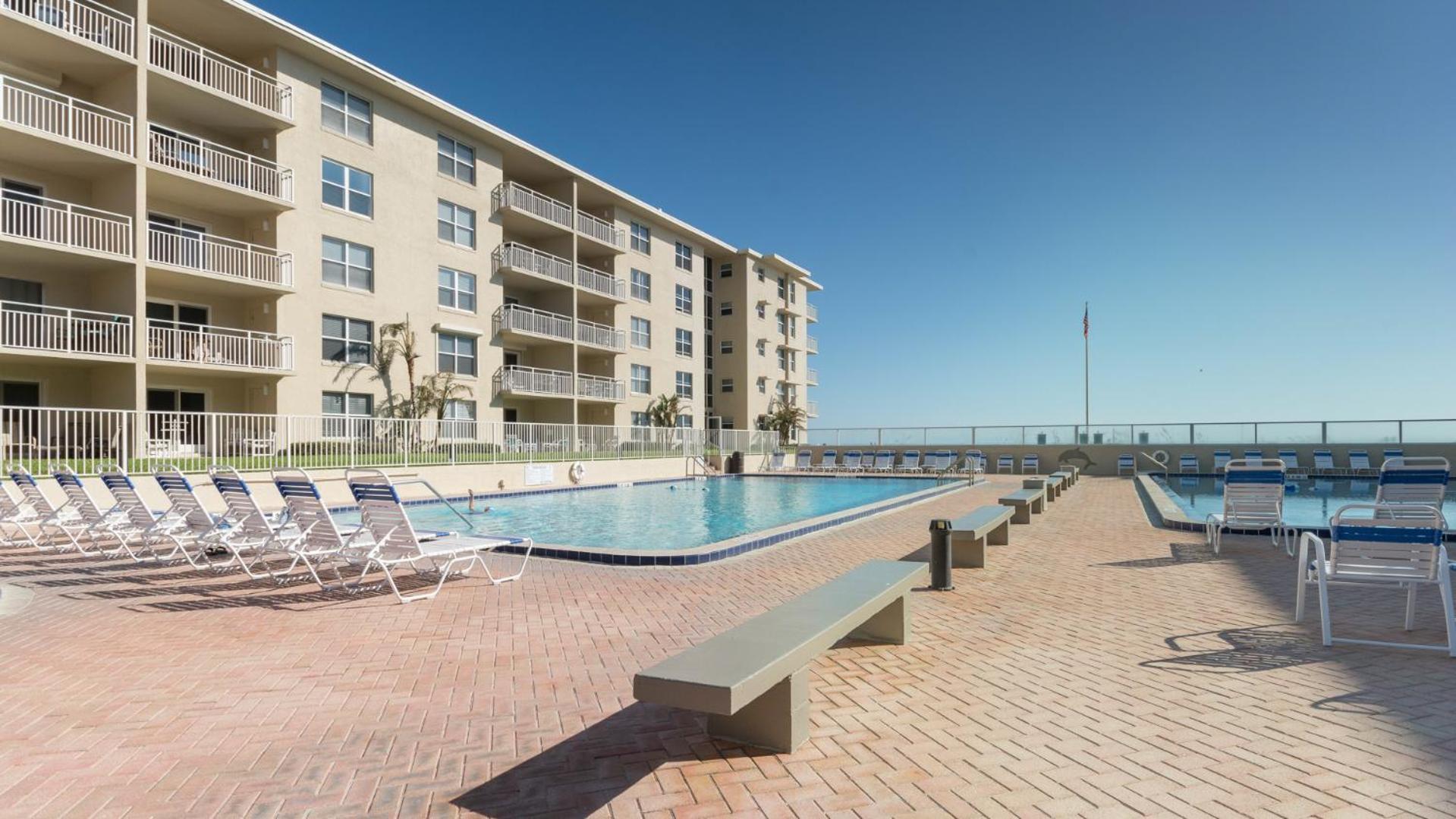 Top Floor Ocean And Pool Views Located On No-Drive Beach With 2 Complex Pools New Smyrna Beach Exteriér fotografie
